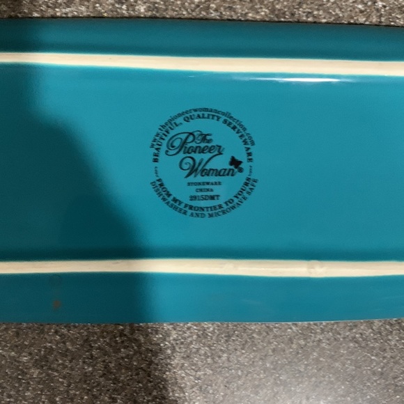 EUC Pioneer Woman butter dish, $22 - Picture 4 of 4